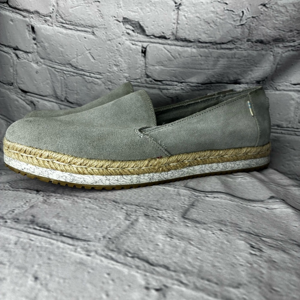 Toms Palma Grey Leather Suede Espadrille Casual Slip On Loafers Women’s Size 9.5